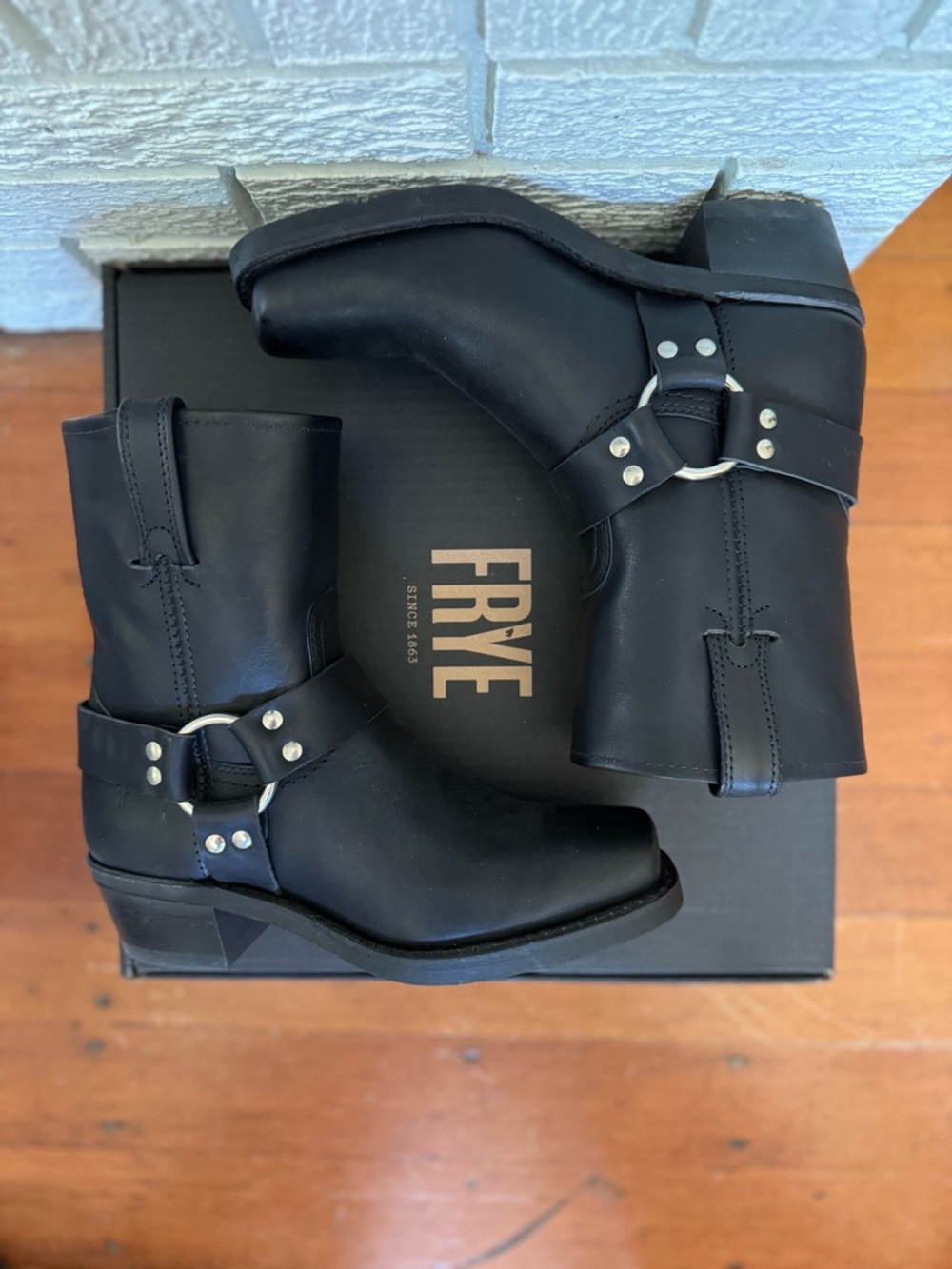 Frye Harness 8R Boots Size 7.5